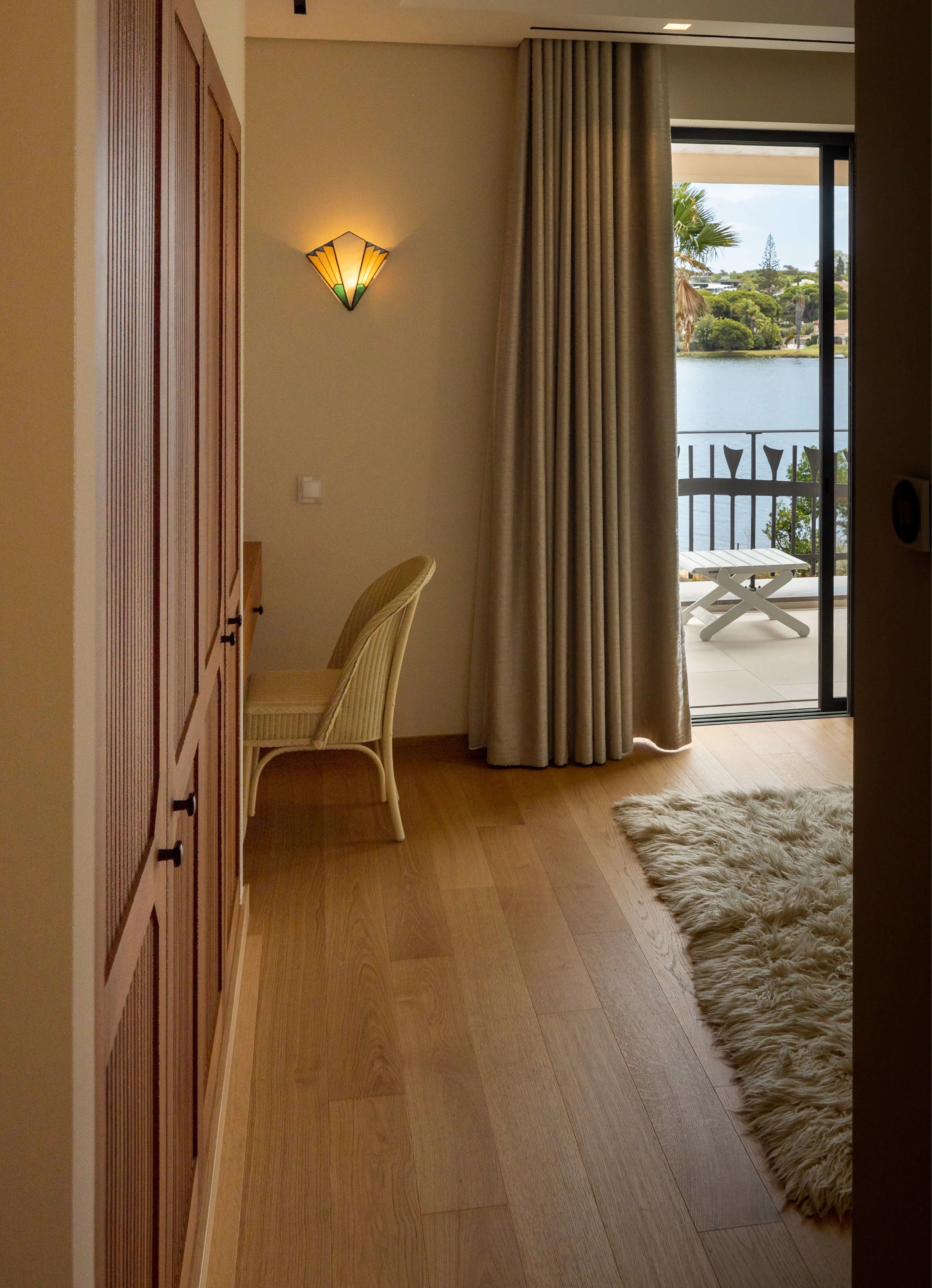 VILLA IN URBANIZATION BEIRA LAGO