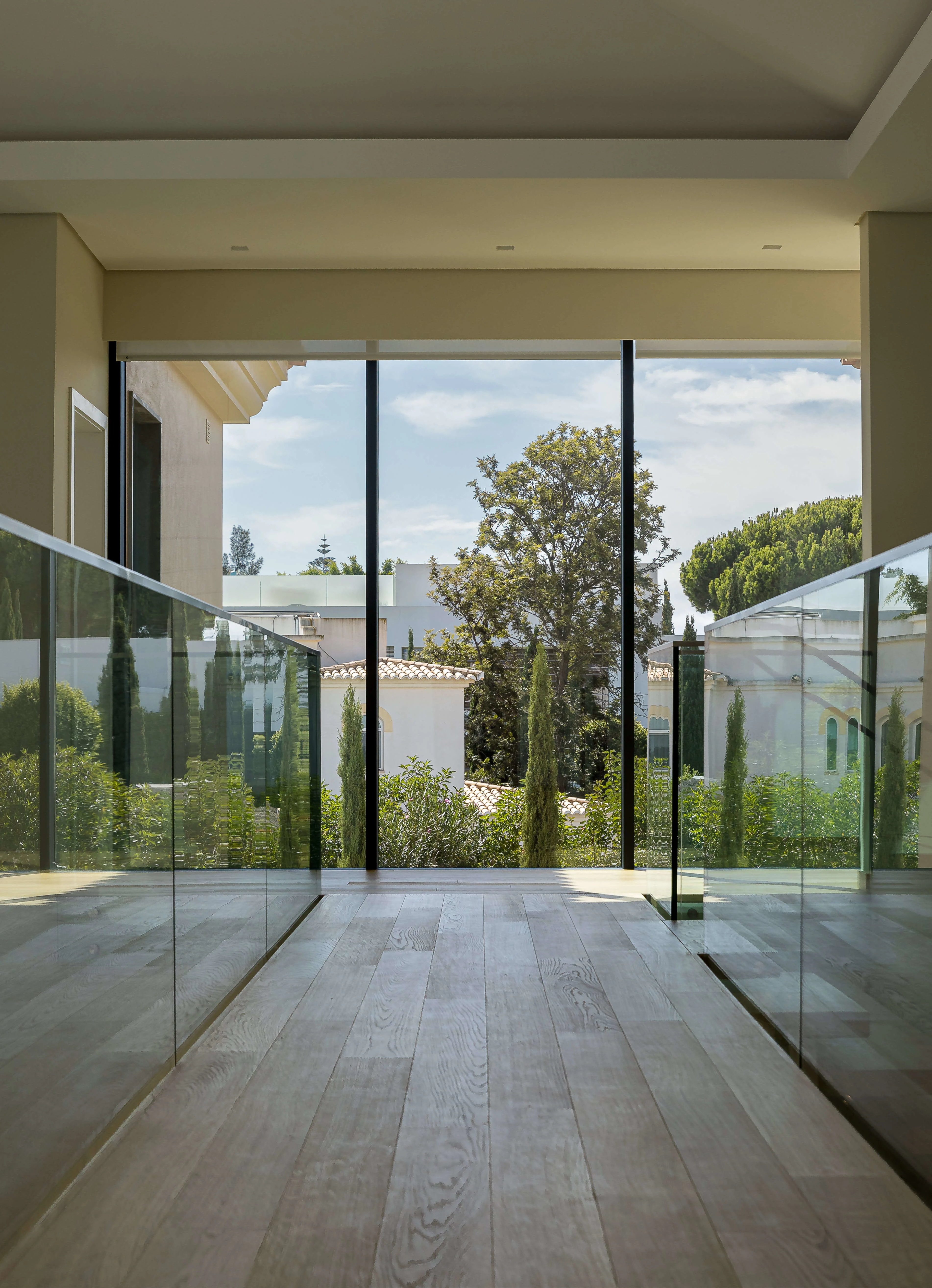 VILLA IN URBANIZATION BEIRA LAGO